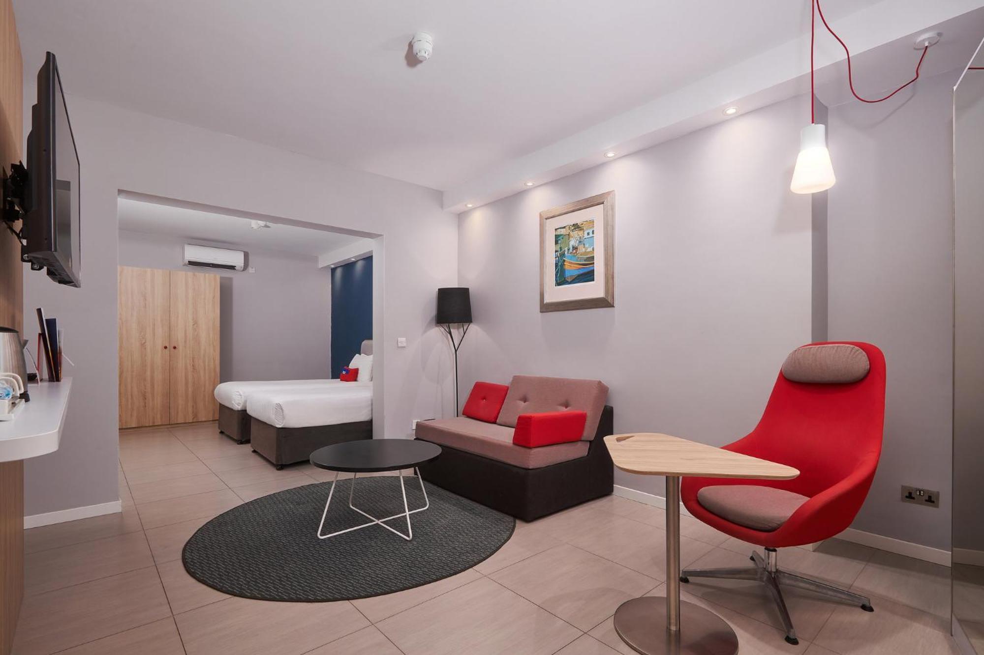 Holiday Inn Express - Malta, An Ihg Hotel San Ġiljan Kültér fotó